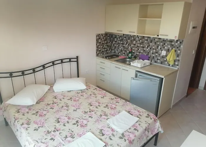 Kalipso 3* Nikiti (Sithonia)